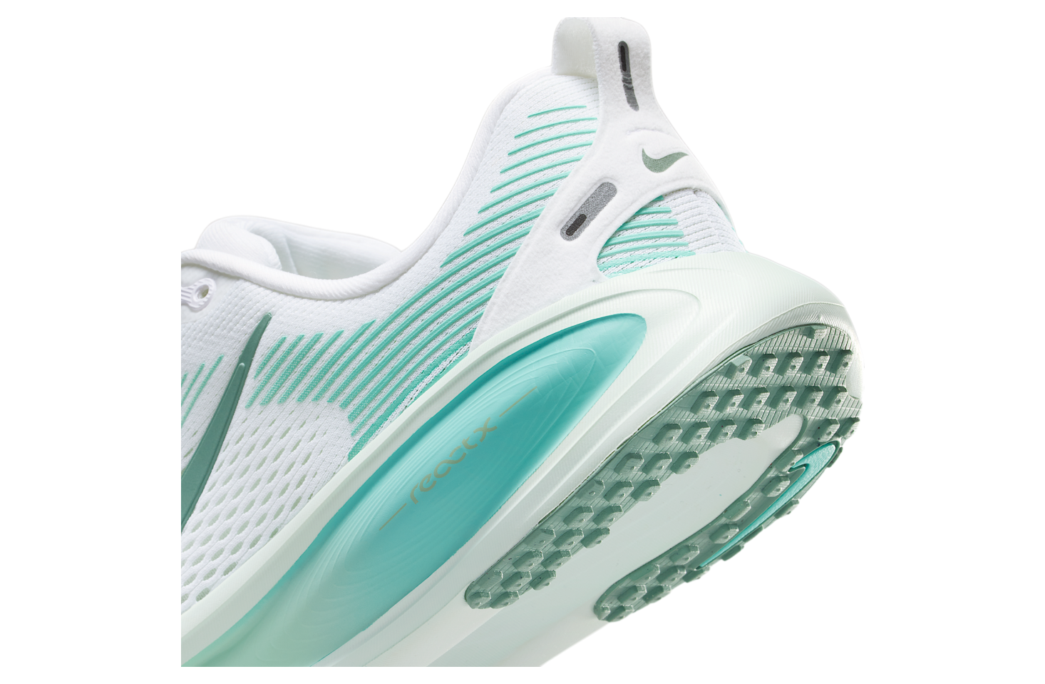 Nike Vomero 18 GS White / Bleached Turquoise