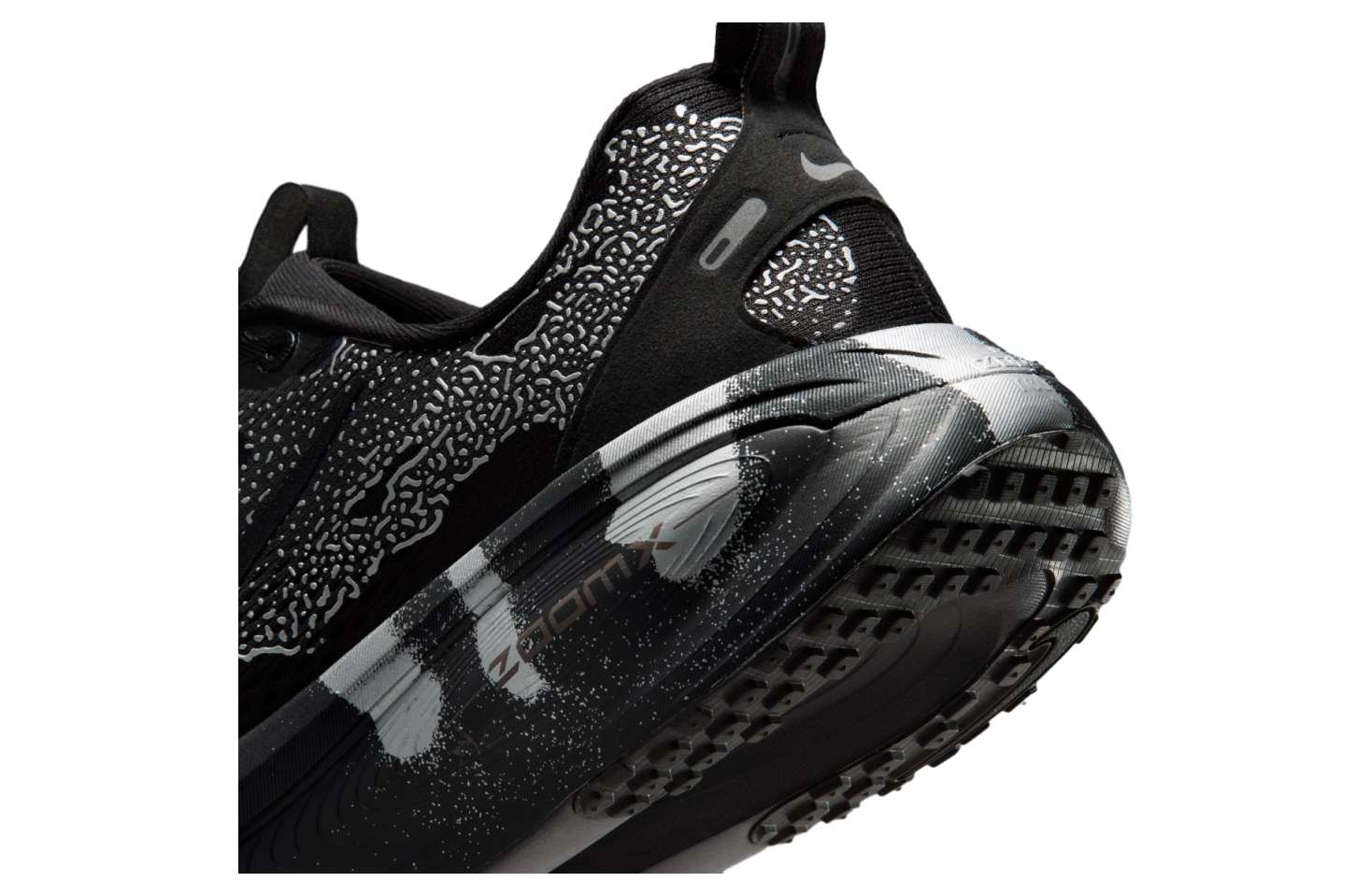 Nike Vomero 18 Iron Grey / Light Smoke Grey