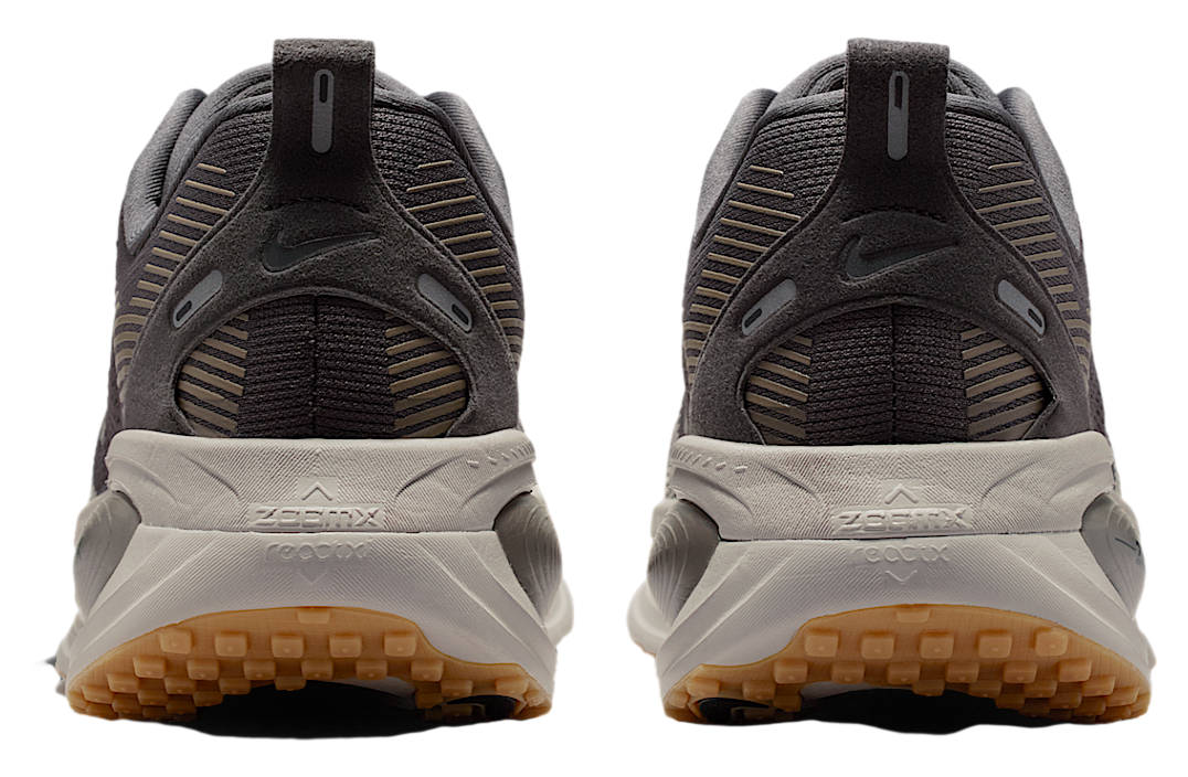 Nike Vomero 18 Medium Ash / College Grey