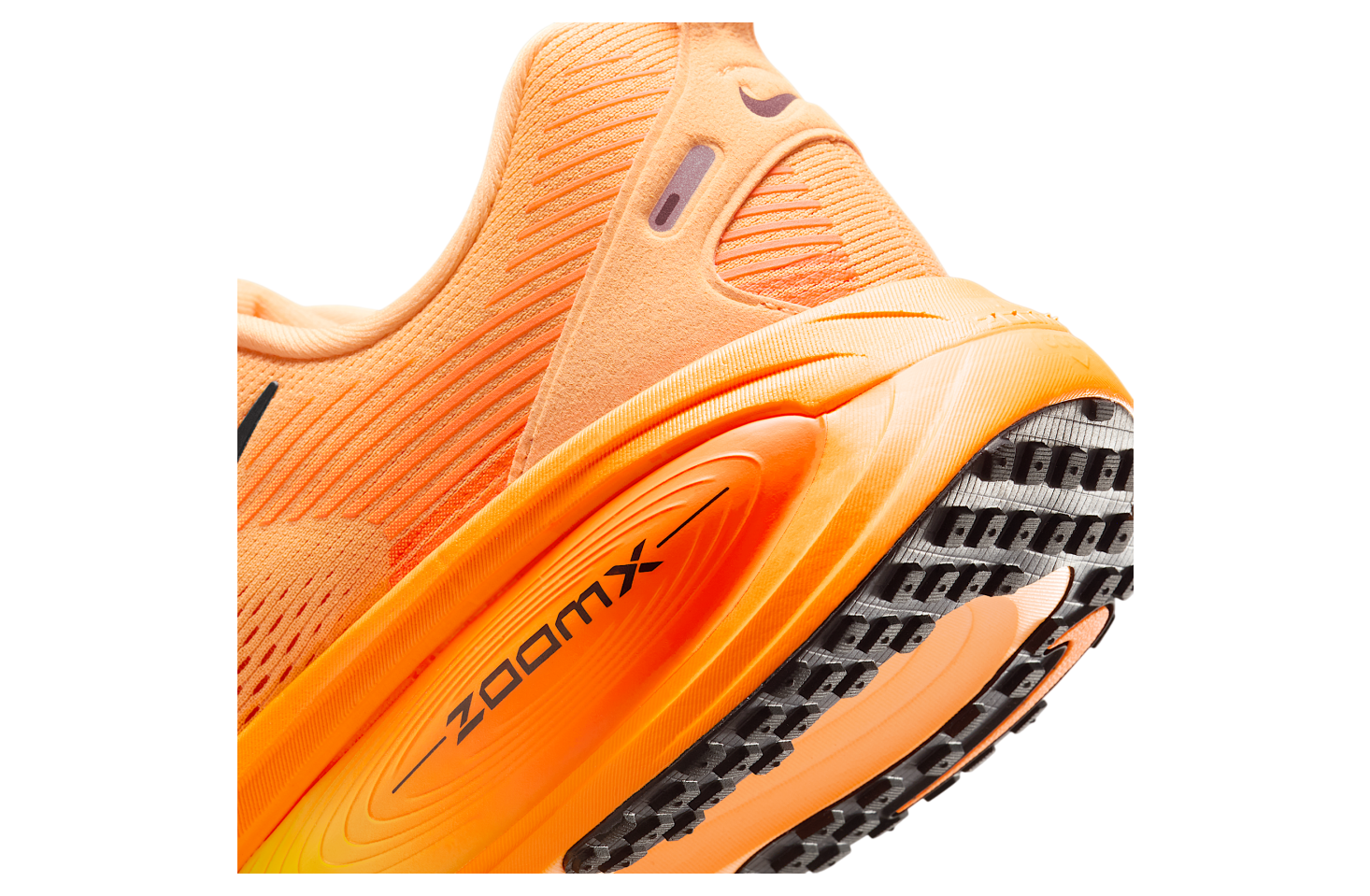 スニーカー Nike Bomero 18 M Orange Chalk Total Orange Volt Black HM6803 Nike Vomero 18 Orange Chalk / Total Orange - Jun 2025