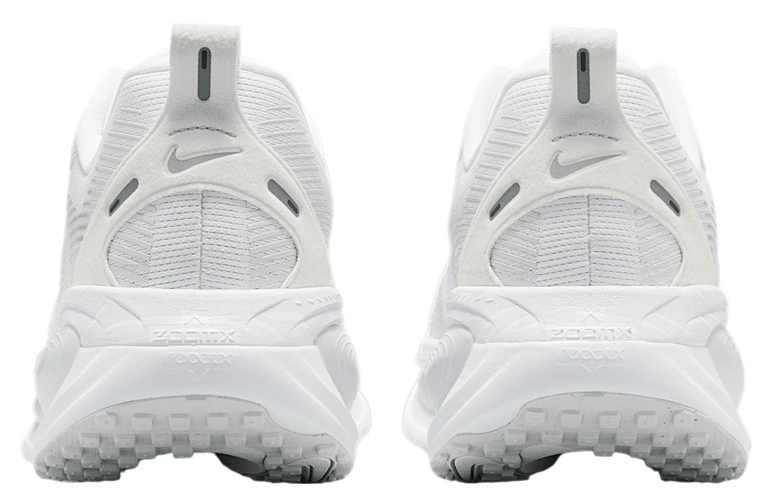 Nike Vomero 18 White / Photon Dust