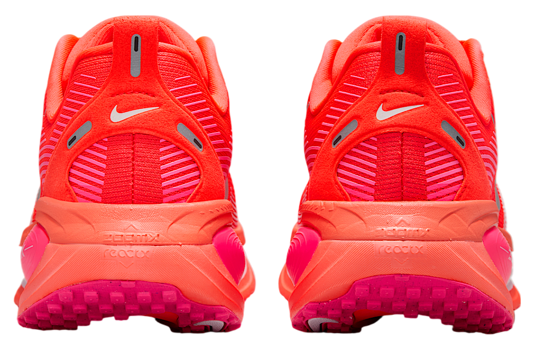 Nike Vomero 18 Wmns Bright Crimson / Hyper Pink