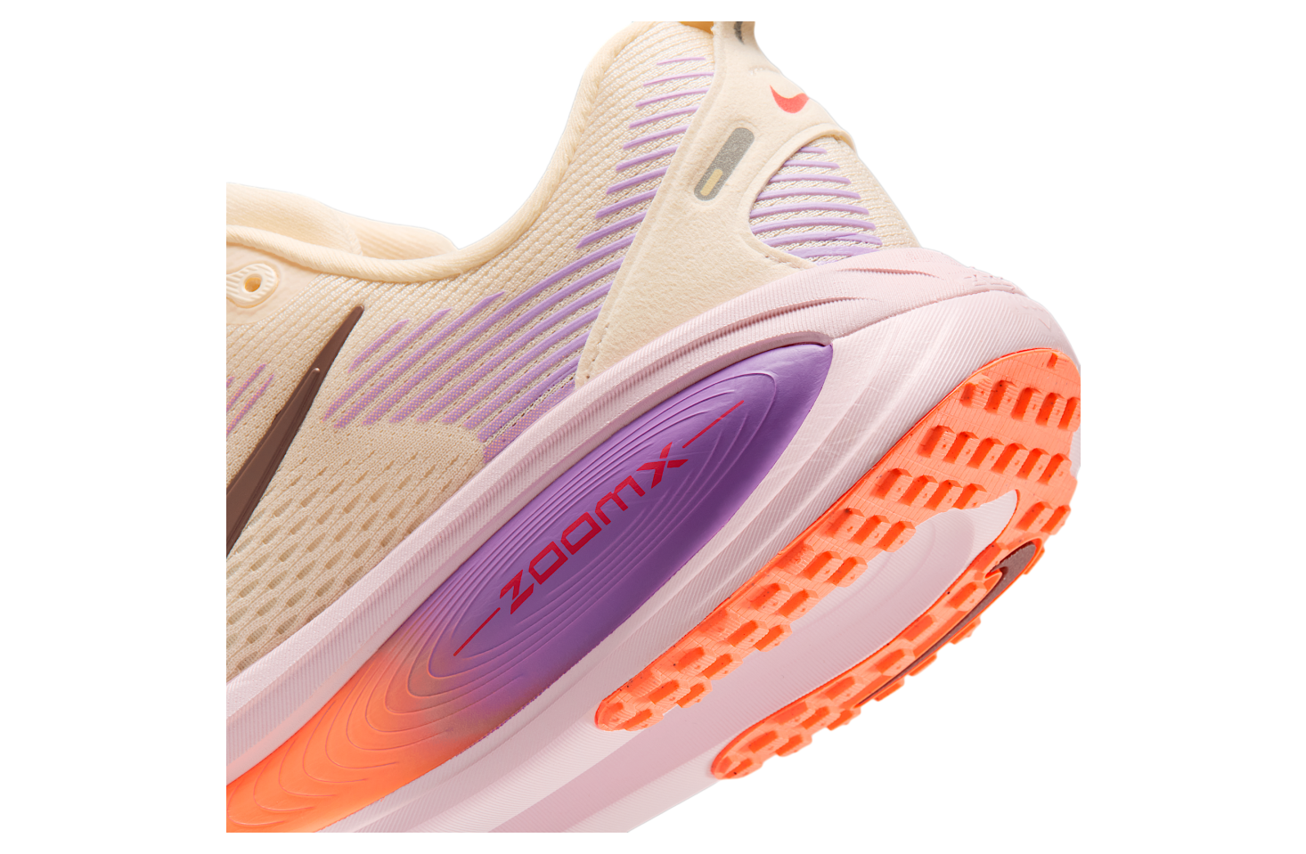 Nike Vomero 18 WMNS Chalk / Pink Foam