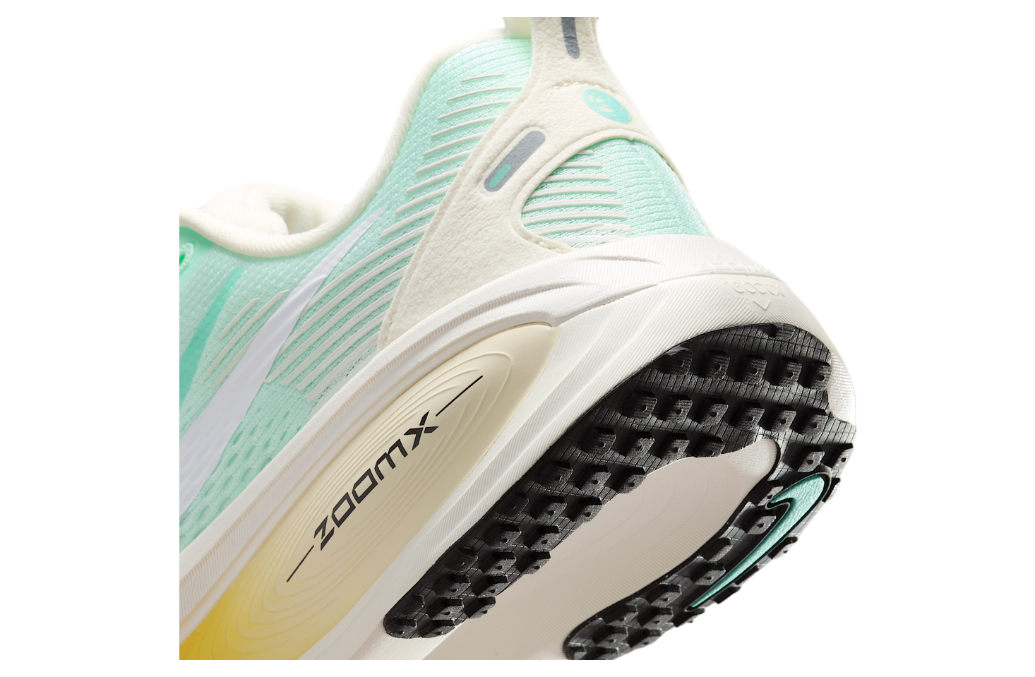Nike Vomero 18 Wmns Mint Foam / Sail
