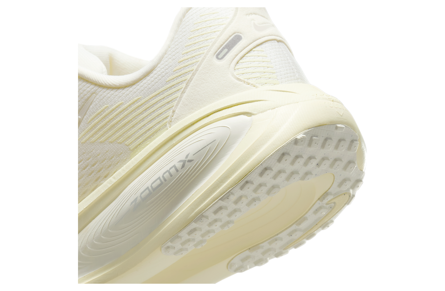 Nike Vomero 18 Wmns Sail / Coconut Milk