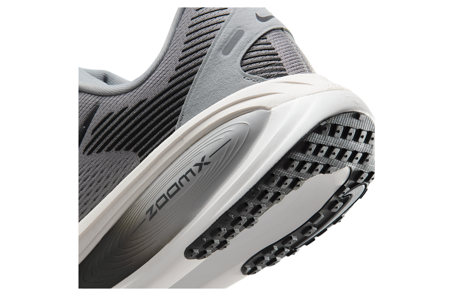 Nike Vomero 18 Wolf Grey / Pure Platinum