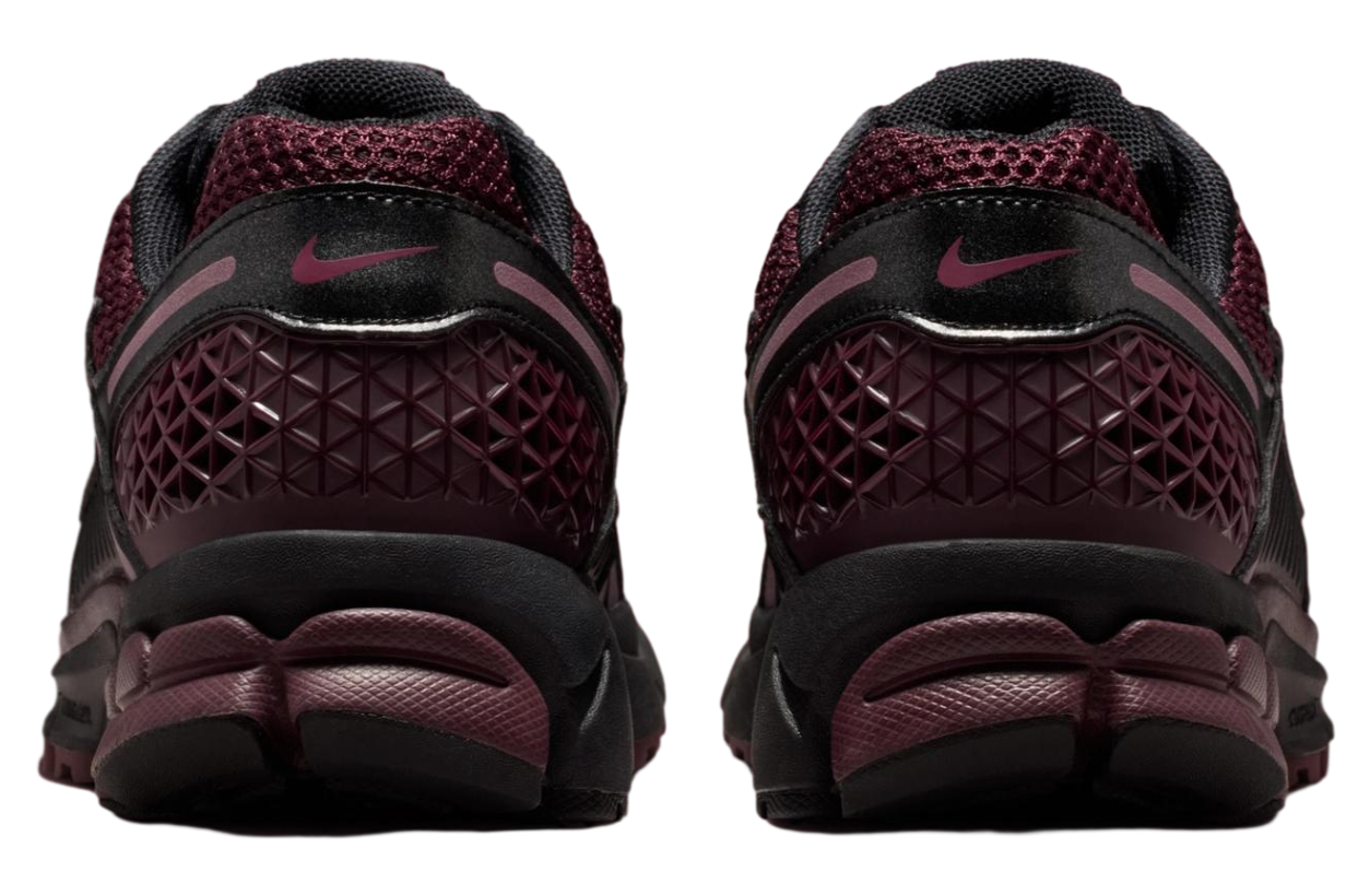 Nike Vomero 5 Black / Burgundy Crush