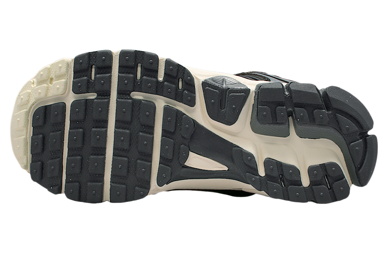 Nike Vomero 5 Gs Black / Soft Pearl