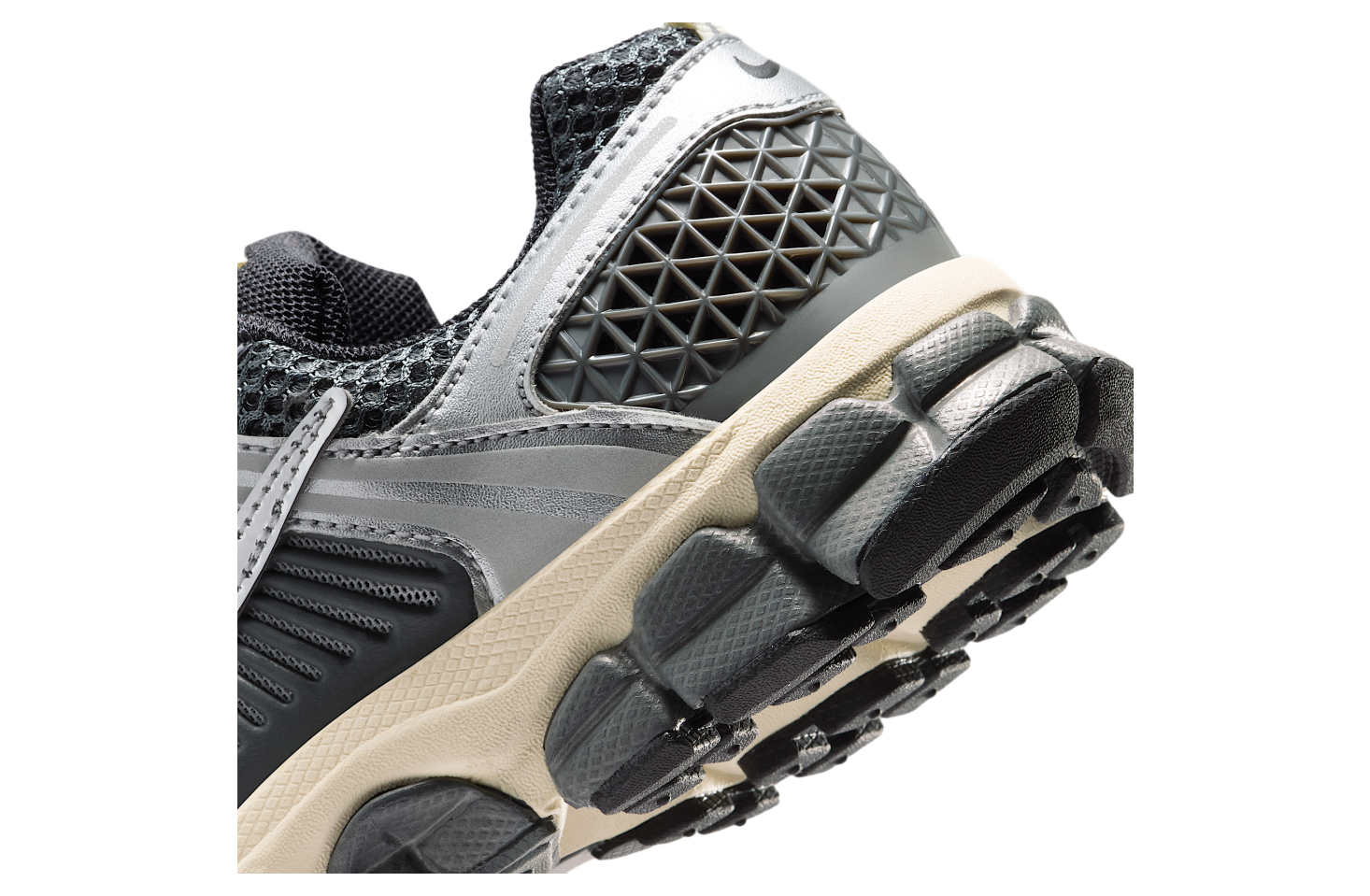 Nike Vomero 5 GS Iron Grey / Metallic Silver