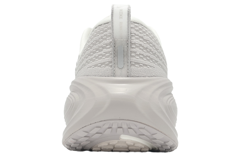 Nike Vomero Plus Light Bone / Phantom
