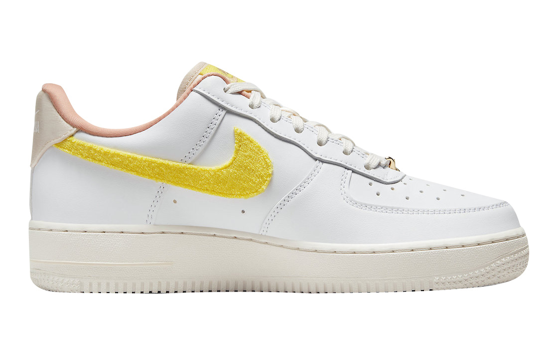 Nike WMNS Air Force 1 Low Mama