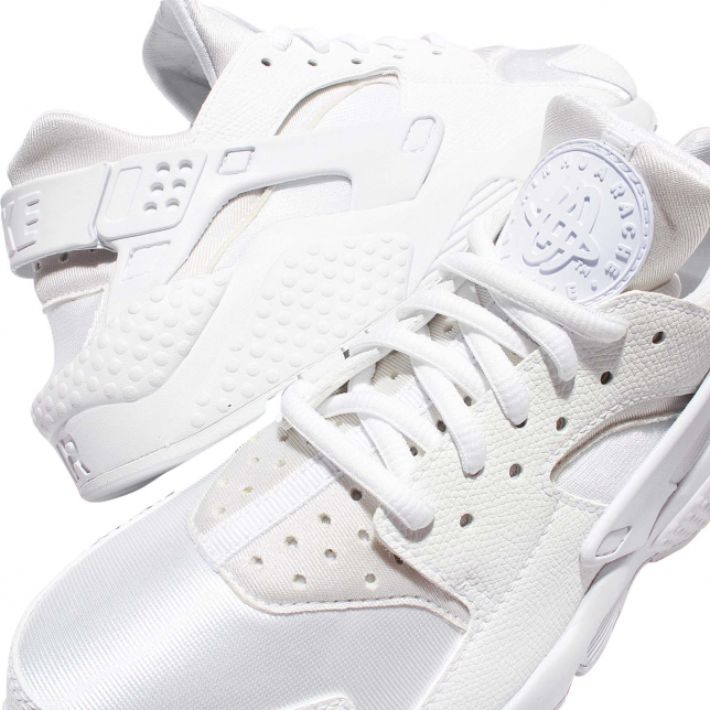 Nike WMNS Air Huarache Triple White