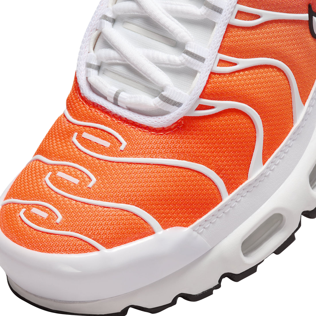 Orange and white air max plus best sale