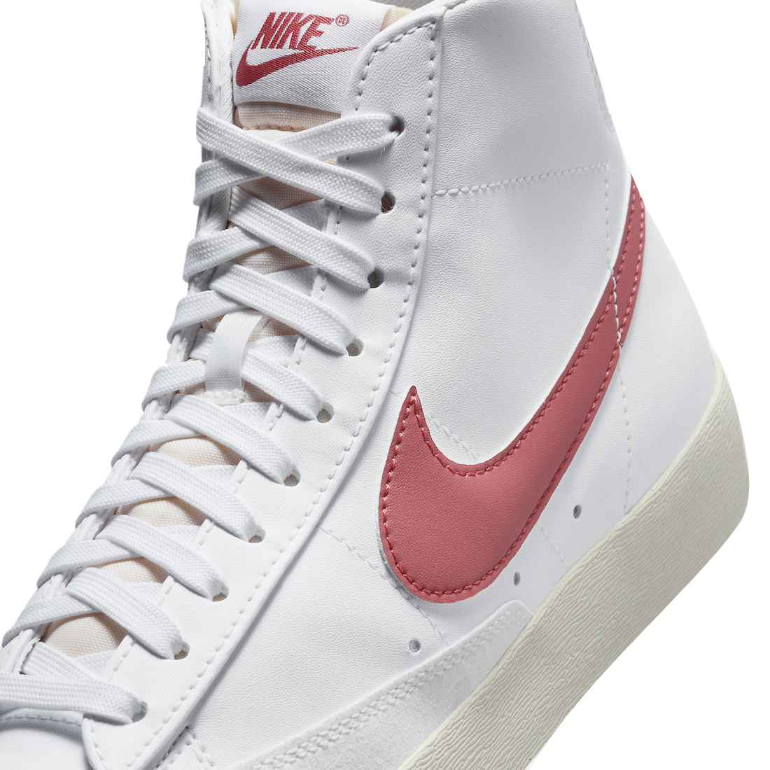 Nike WMNS Blazer Mid 77 Red Stardust