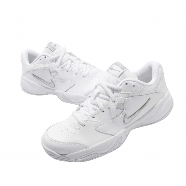 Nike women's court lite 2 tennis outlet shoes white and metallic silver