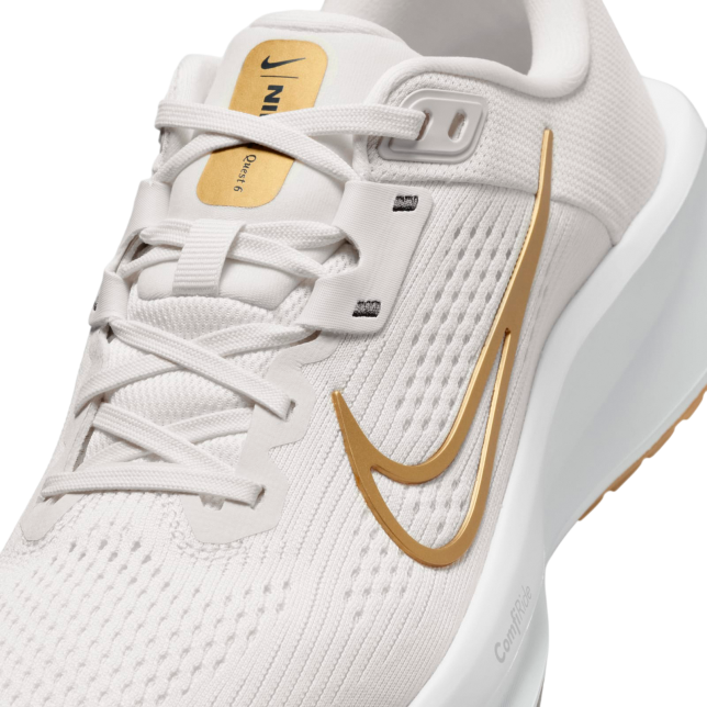 Nike quest gold hotsell