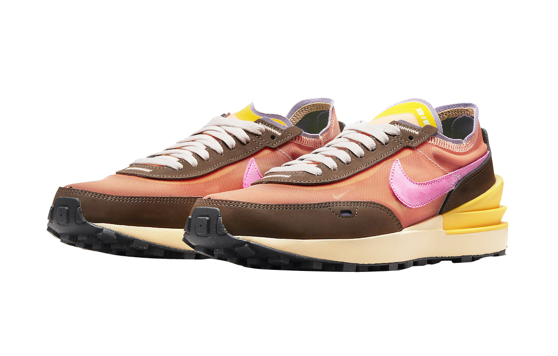 Nike WMNS Waffle One Exeter Edition Orange Pulse