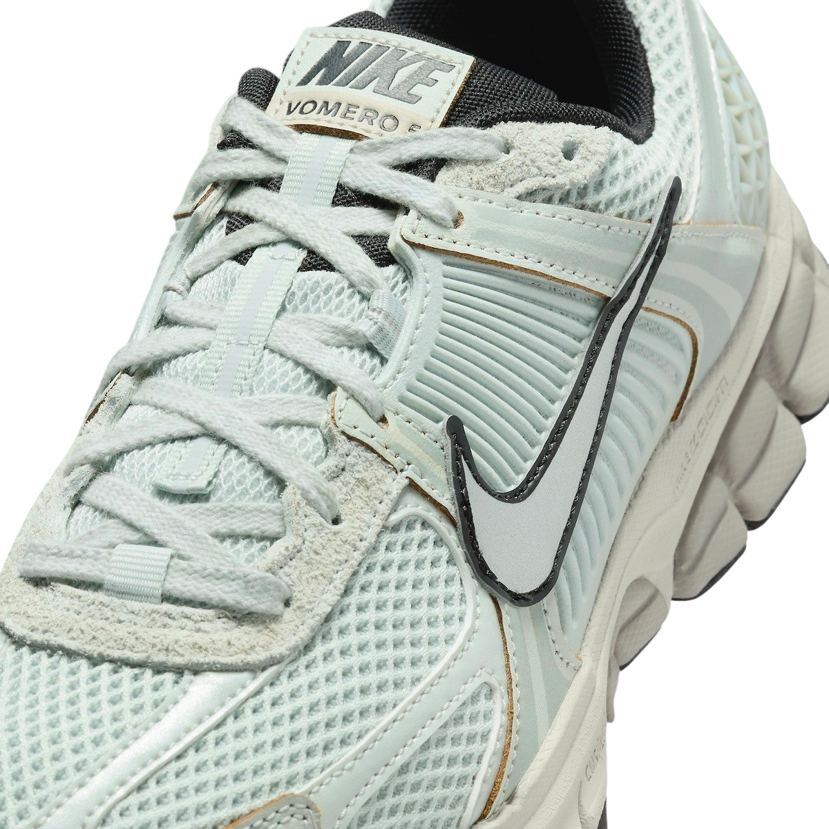 Nike WMNS Zoom Vomero 5 Light Silver FN6742-001