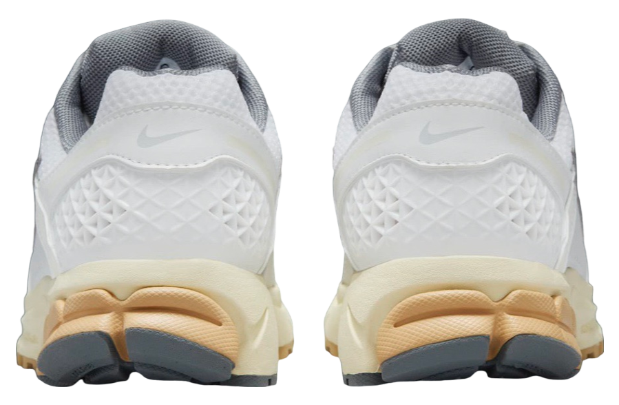 Nike WMNS Zoom Vomero 5 Summit White / Pure Platinum