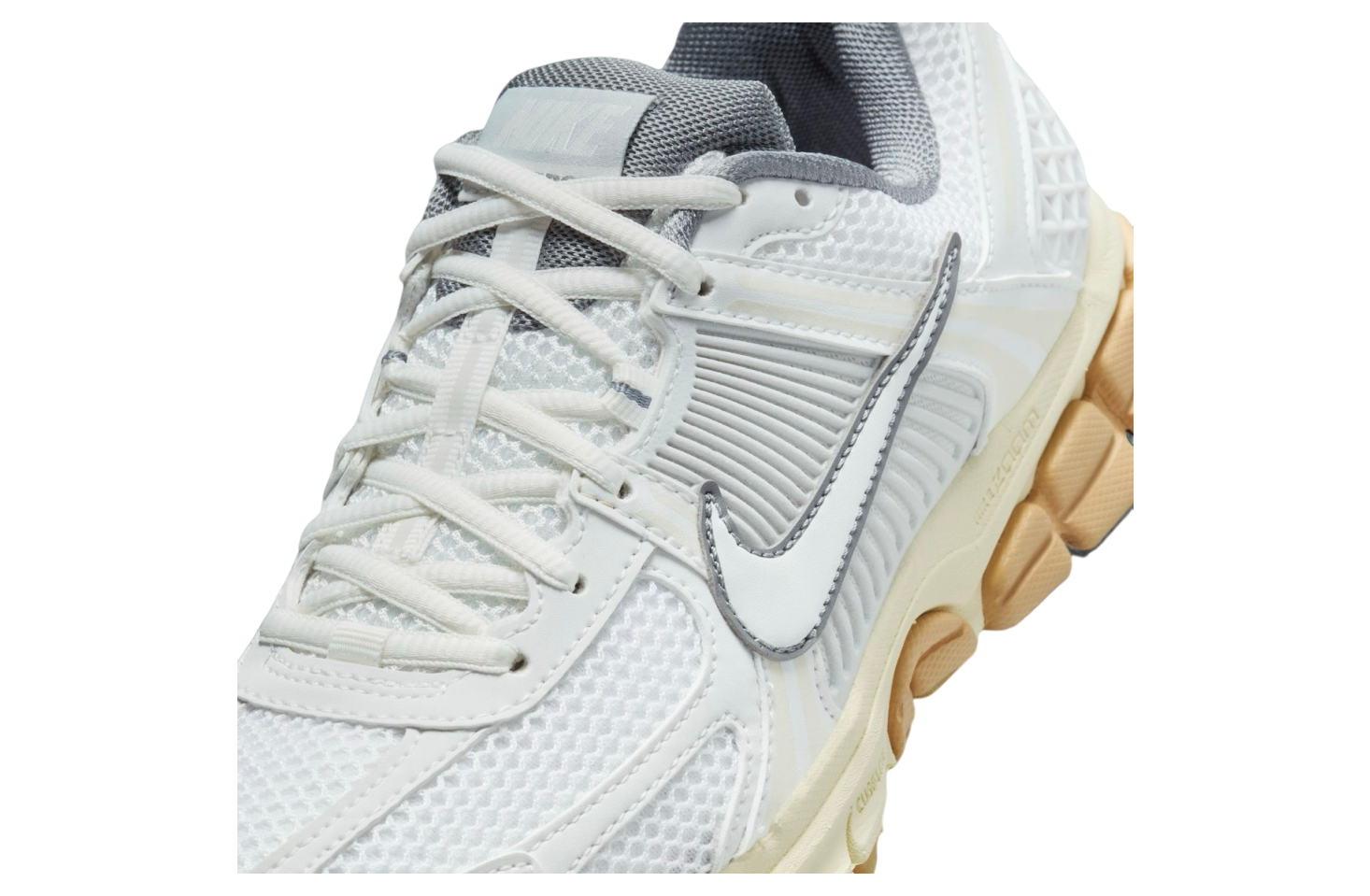 Nike WMNS Zoom Vomero 5 Summit White / Pure Platinum