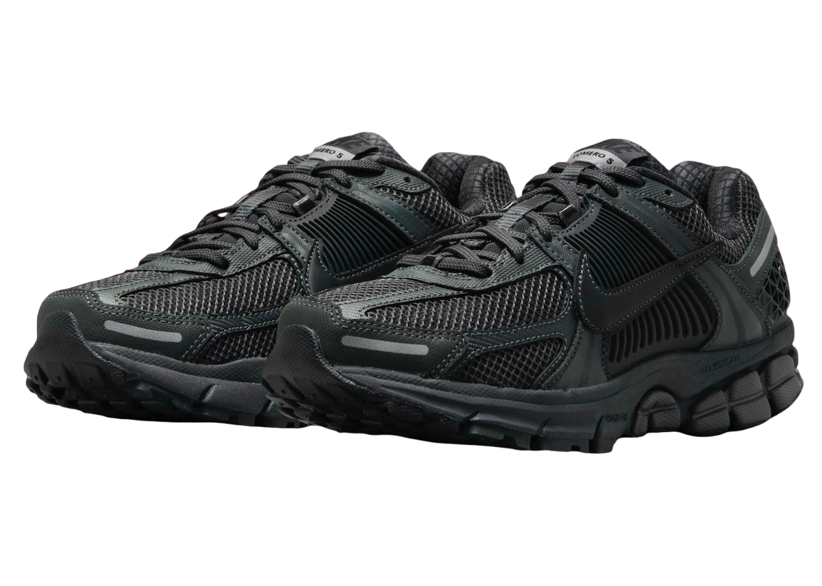 Nike WMNS Zoom Vomero 5 Triple Black