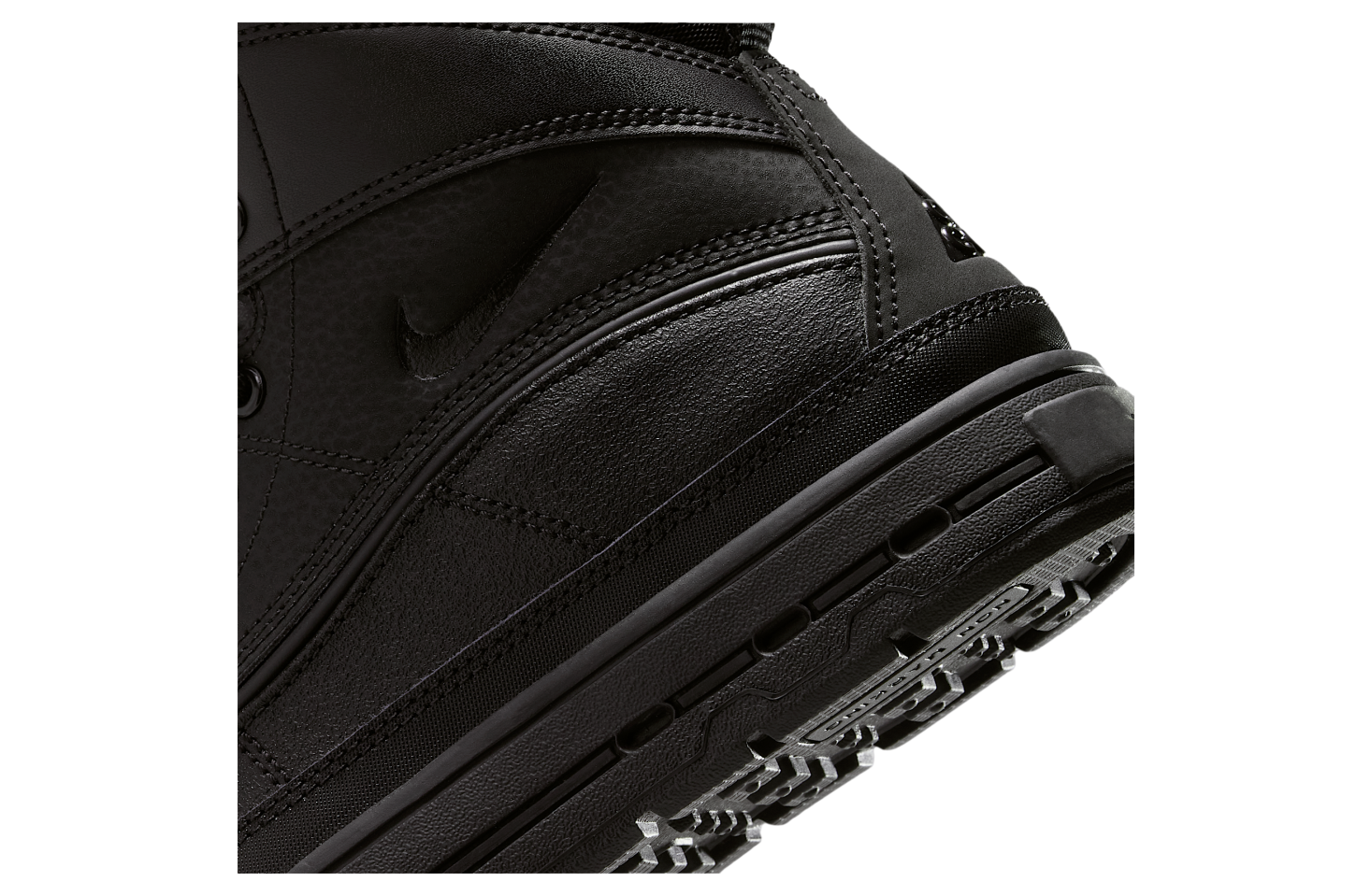 Nike Woodside 2 High GS Black / Black - Oct 2025 - IH7685-001