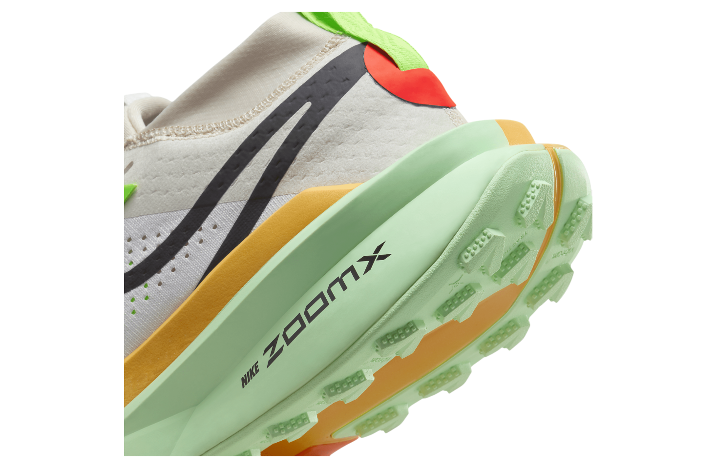 Nike Zegama 2 Summit White / Laser Orange