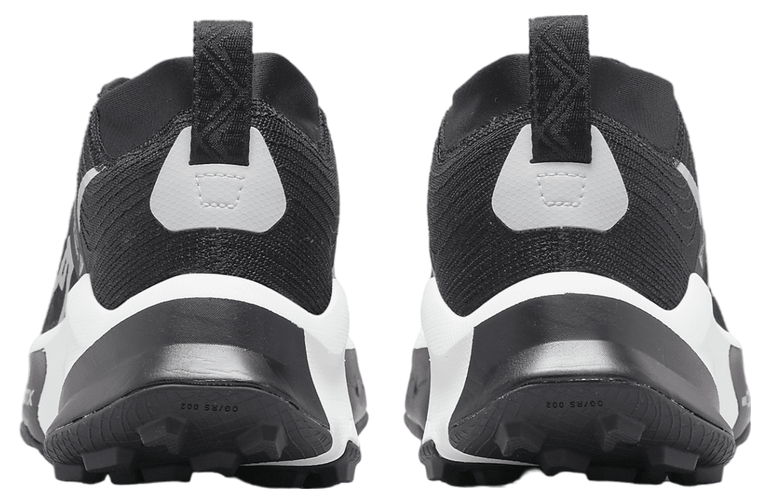 Nike Zegama Black / White