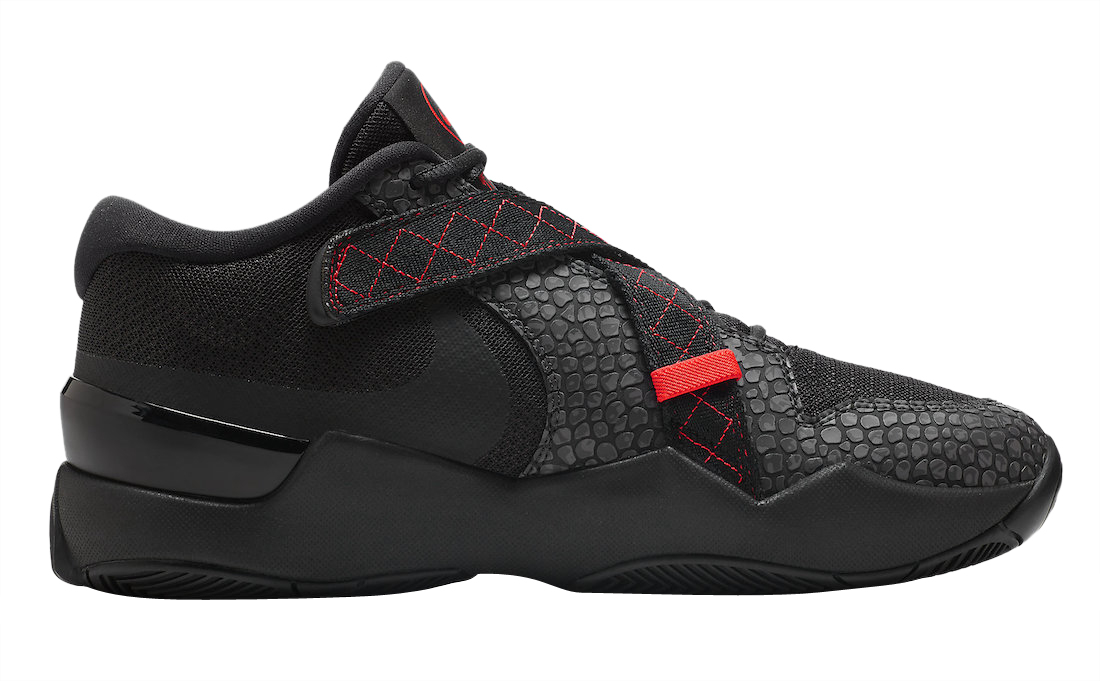 Nike Zoom Court Dragon Black Red