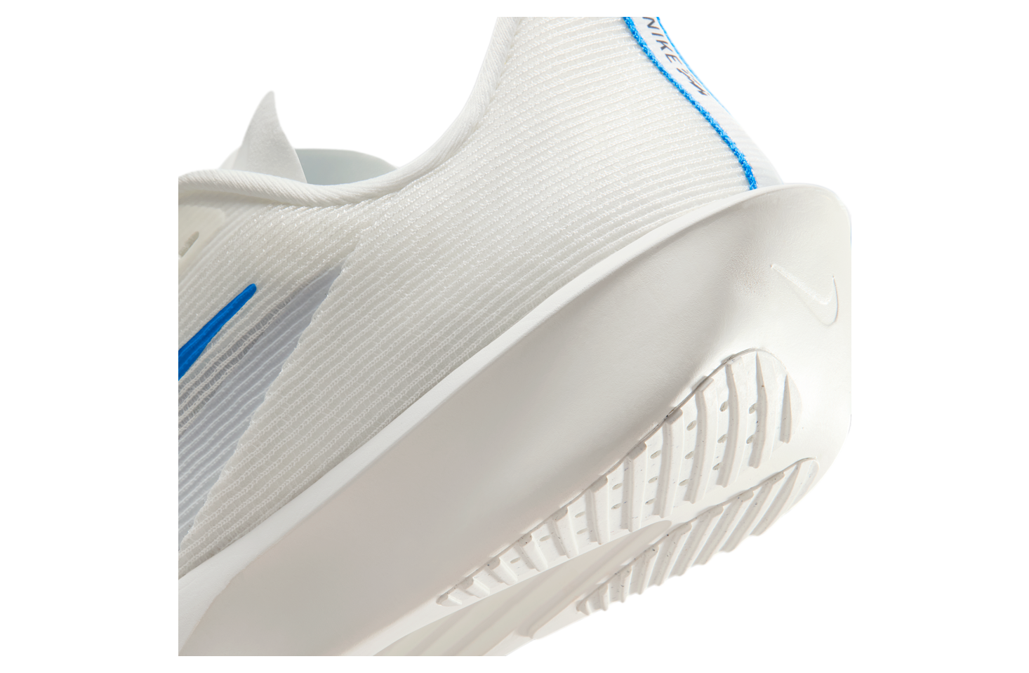 Nike Zoom Rival Fly 4 Summit White / Obsidian - Oct 2025 - FV6040