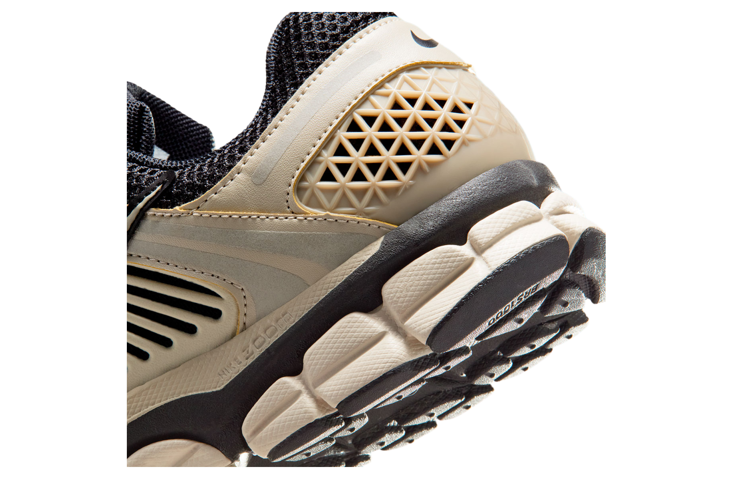 Nike Zoom Vomero 5 Black / Cream II