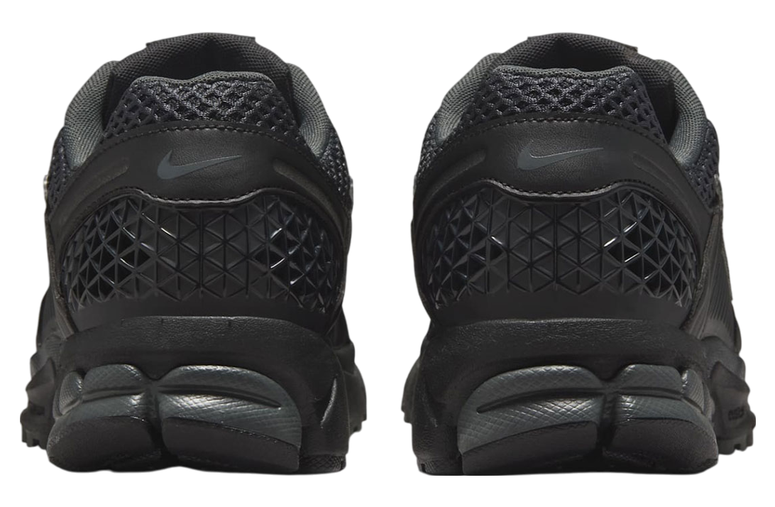 Nike Zoom Vomero 5 Black Iridescent