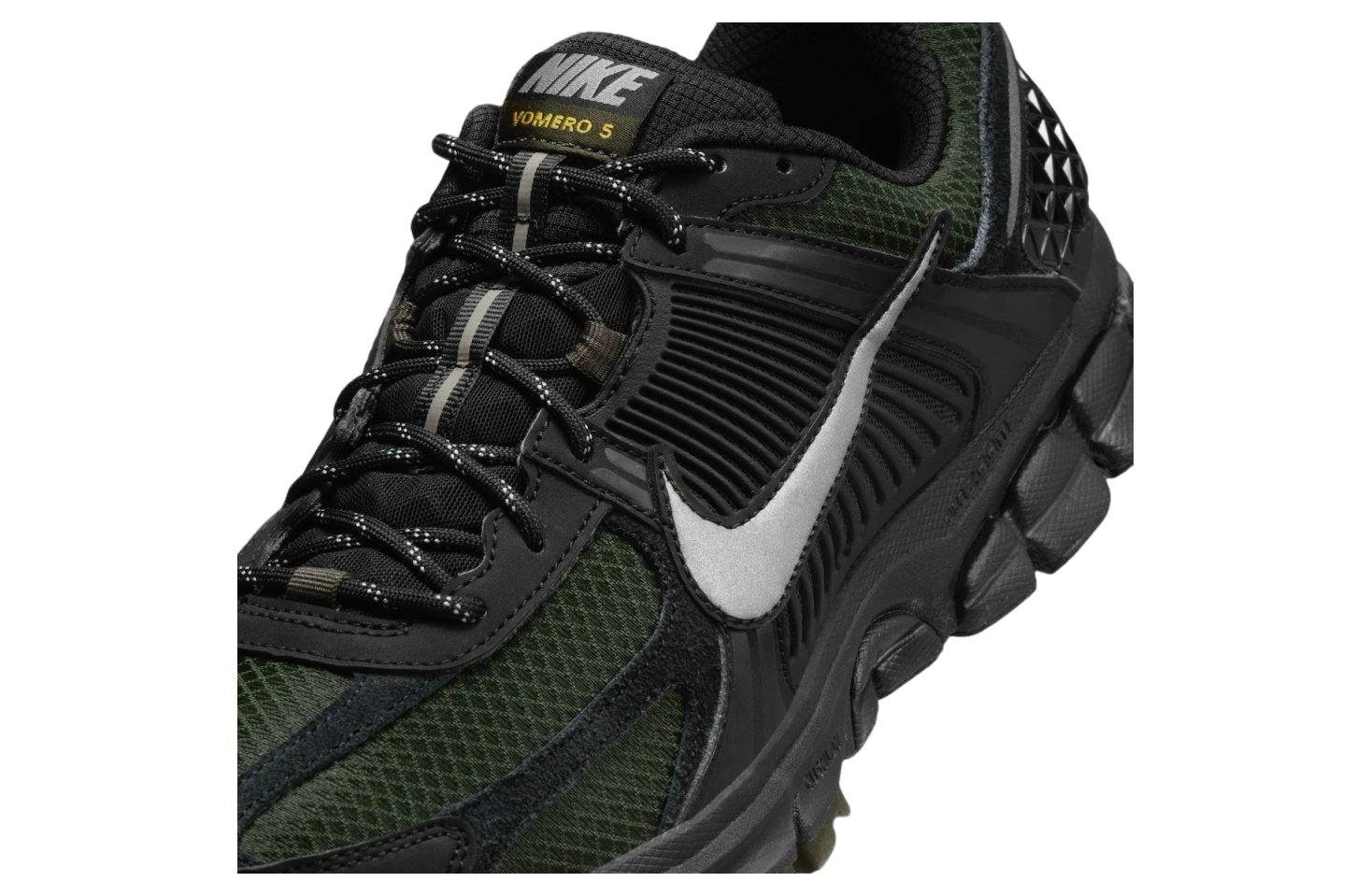 Nike Zoom Vomero 5 Black / Olive