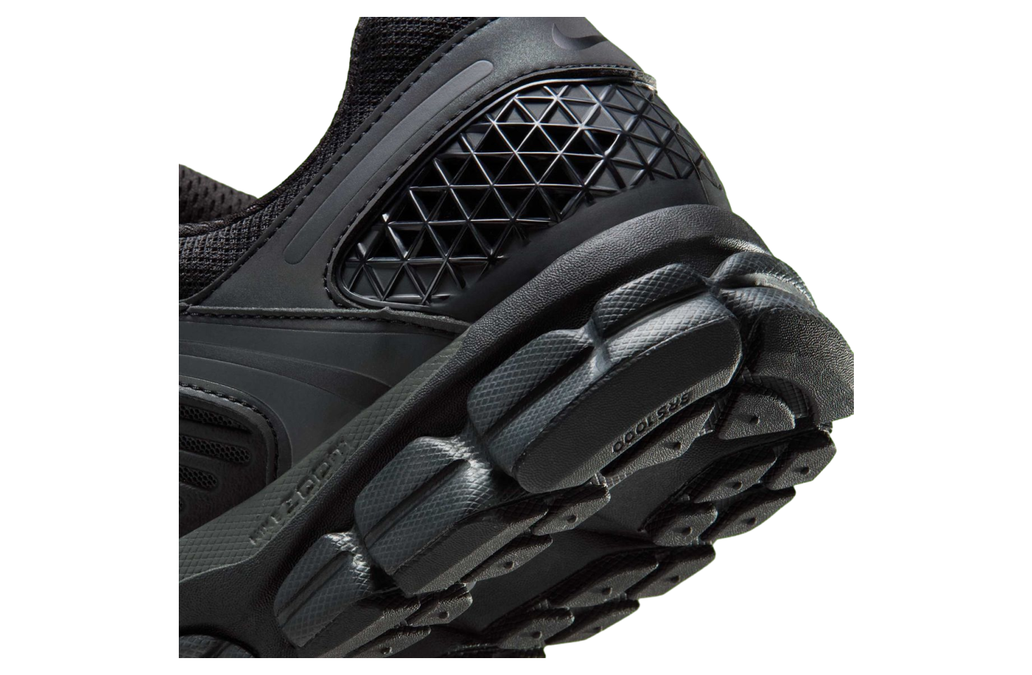 Nike Zoom Vomero 5 Black / Reflective Nike Zoom Vomero 5 Black / Reflective