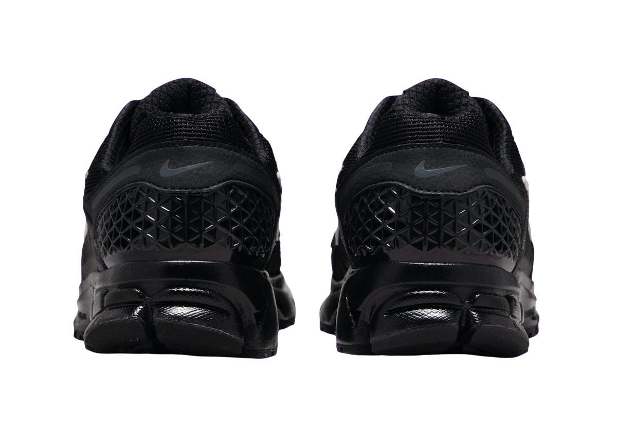 Nike Zoom Vomero 5 Black White