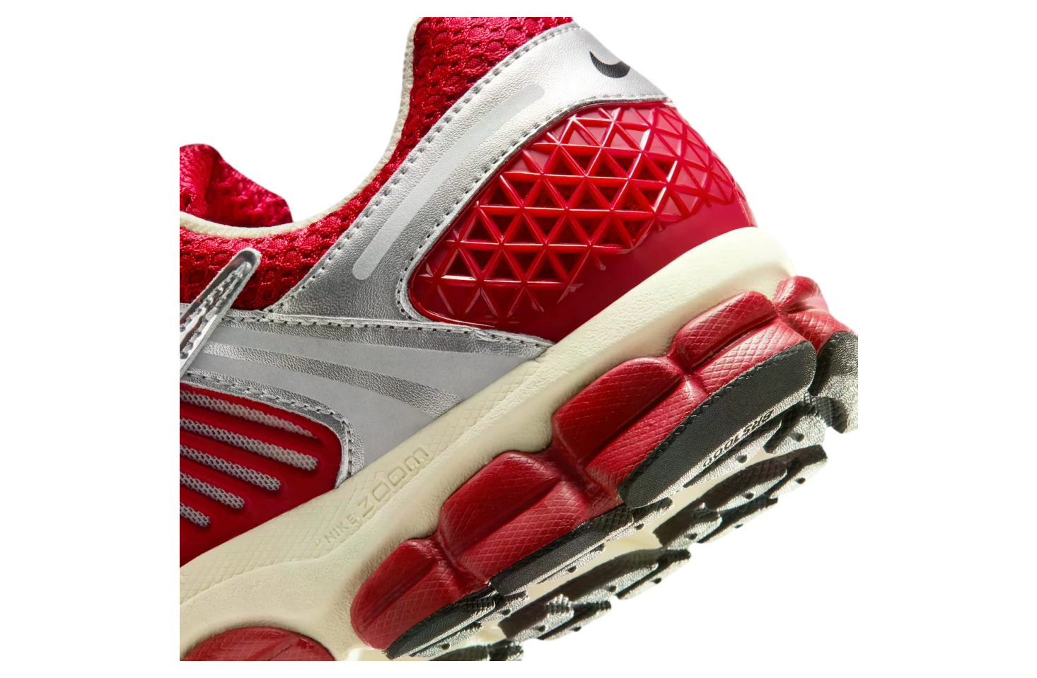 Nike Zoom Vomero 5 Gym Red / Metallic Silver