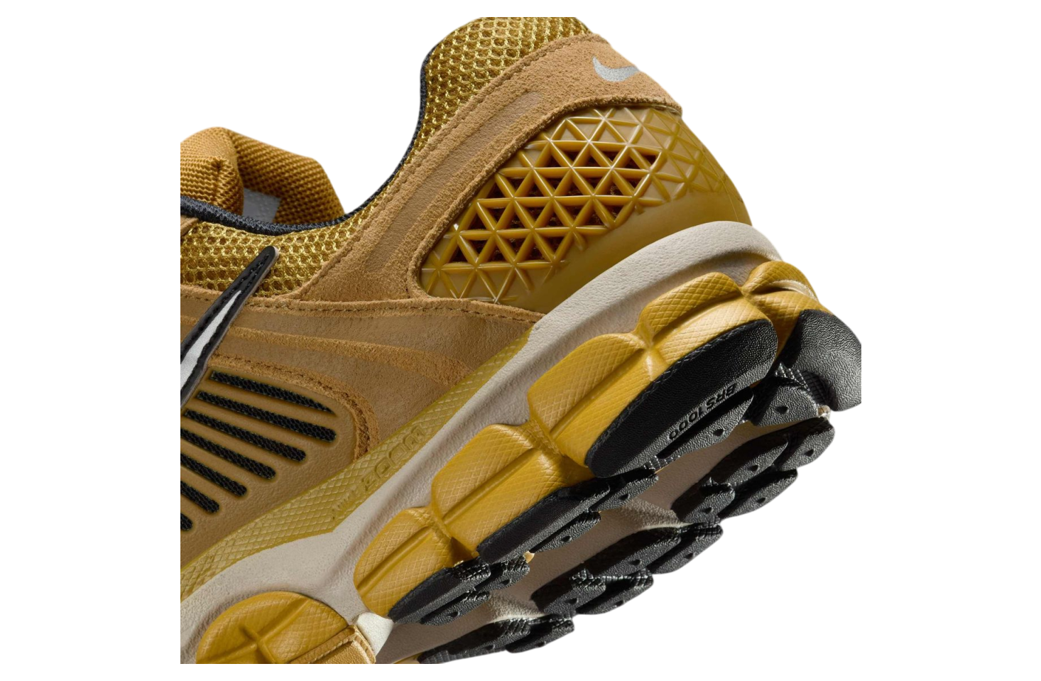 Nike Zoom Vomero 5 Ochre / Flat Gold