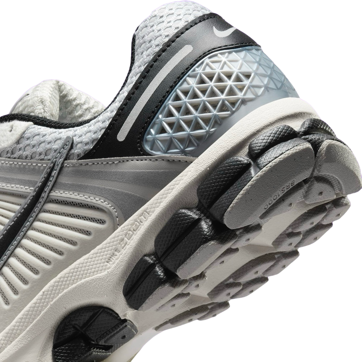 Nike Zoom Vomero 5 Photon Dust