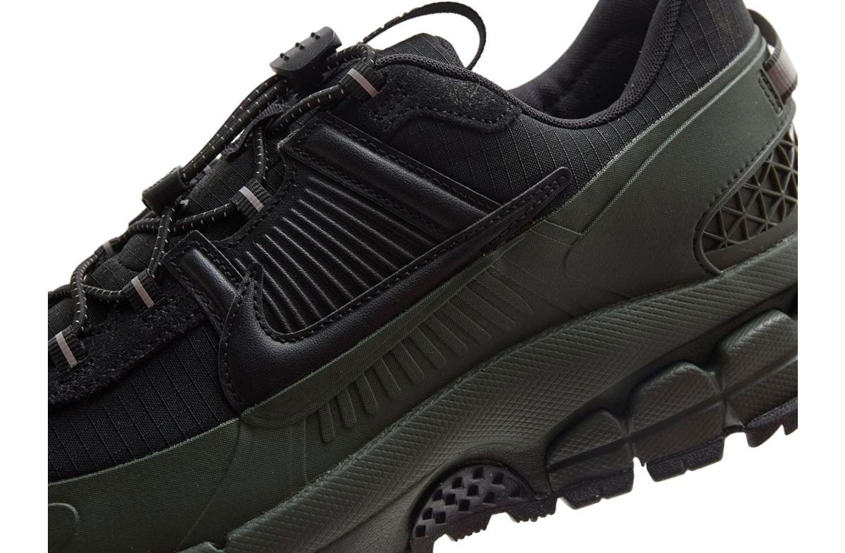 Nike Zoom Vomero 5 Roam Sequoia / Black