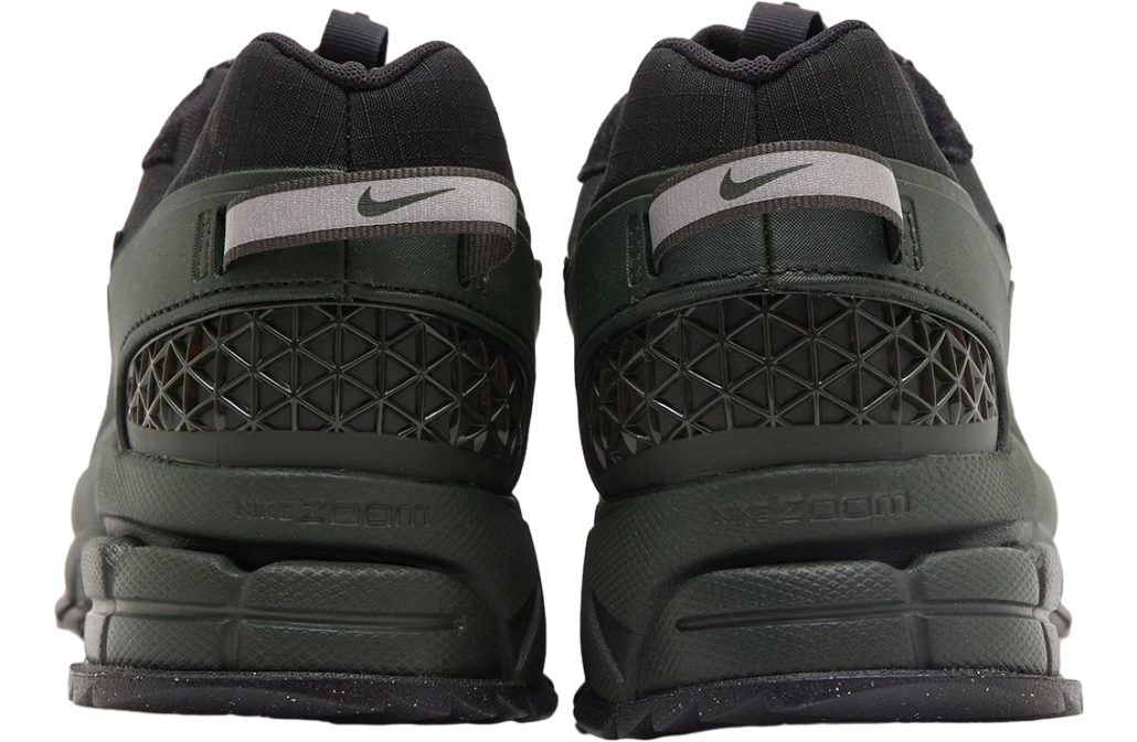 Nike Zoom Vomero 5 Roam Sequoia / Black
