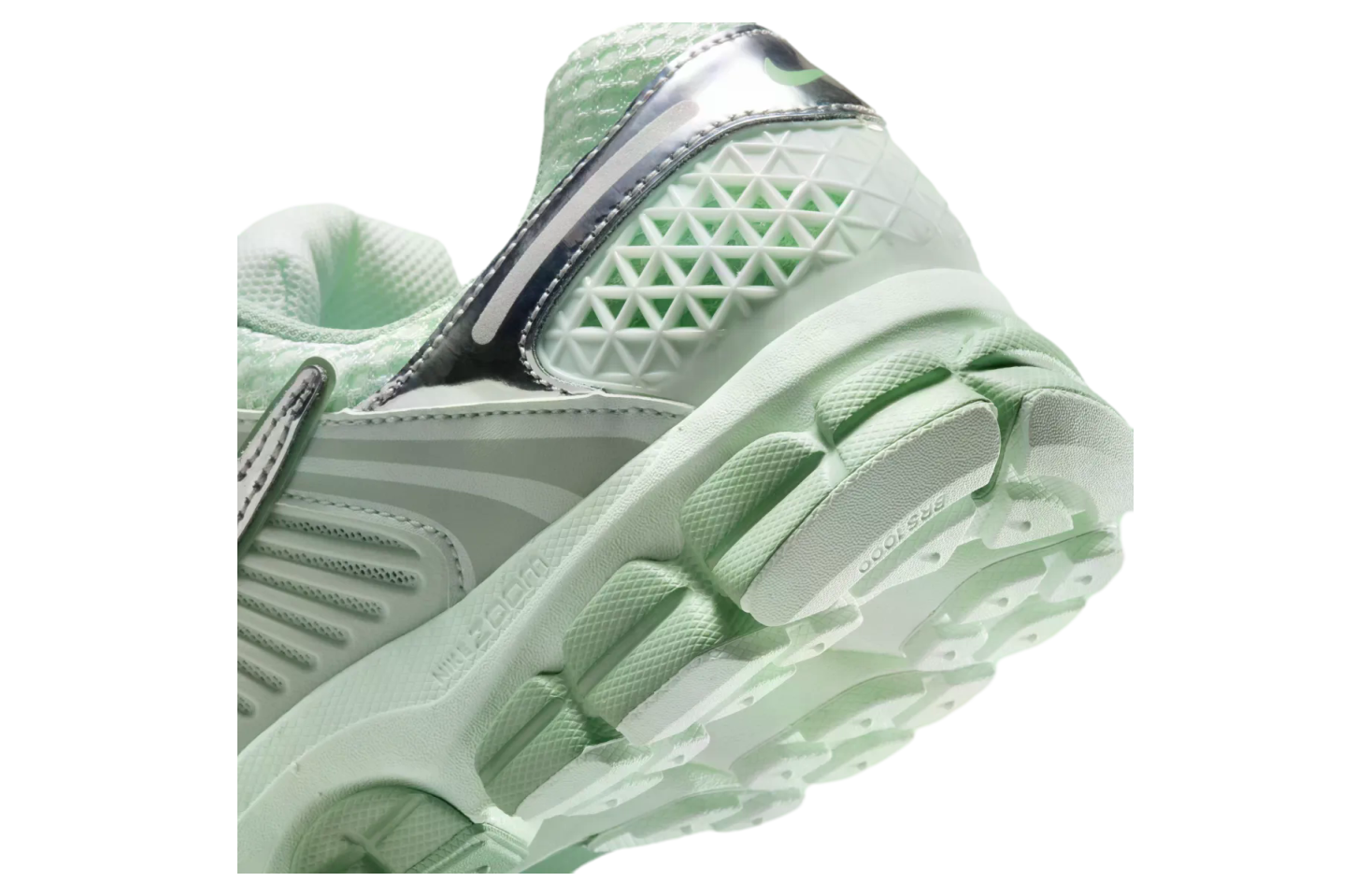 Nike Zoom Vomero 5 Seafoam / White