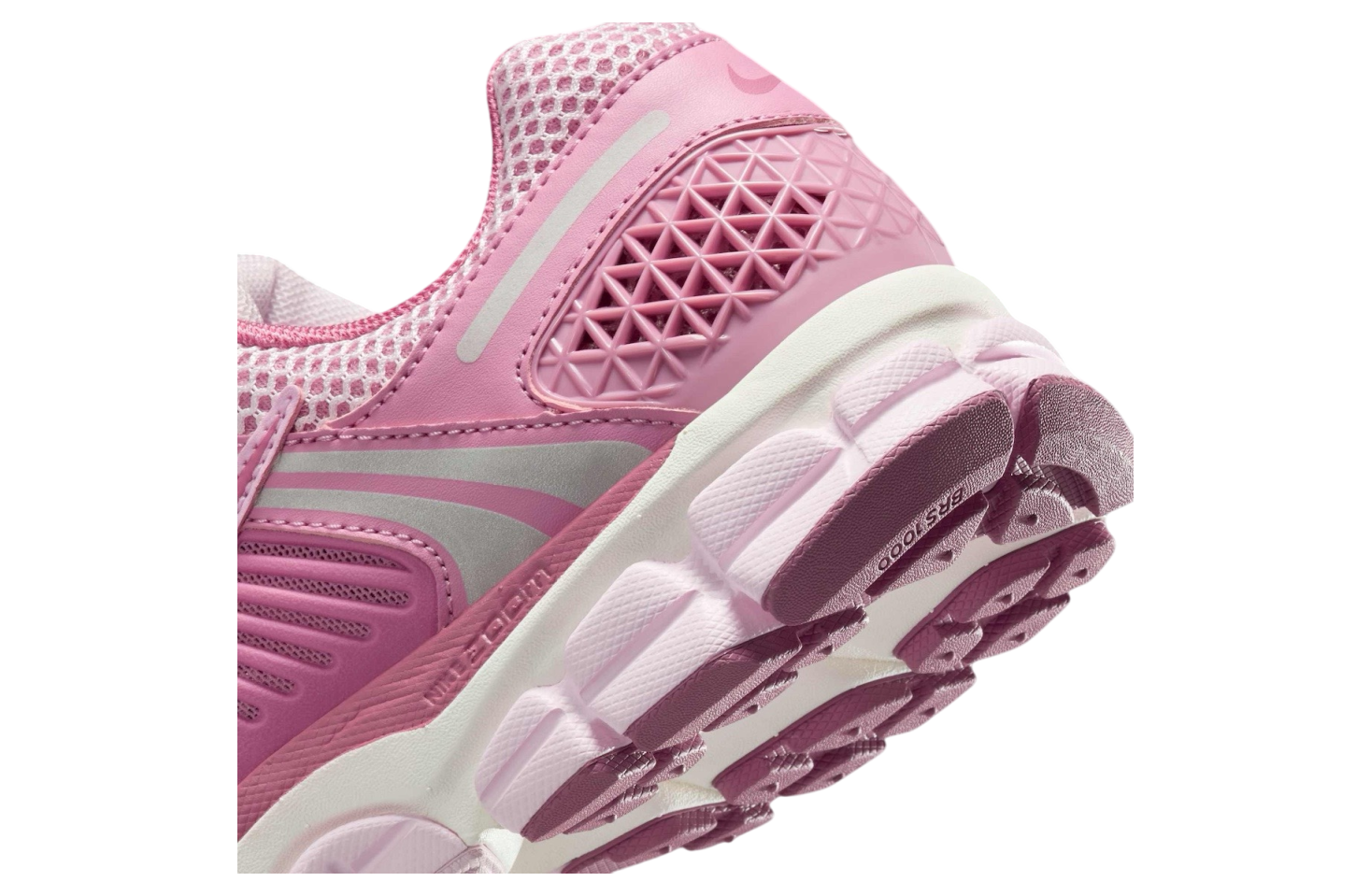 Nike Zoom Vomero 5 WMNS Elemental Pink / White