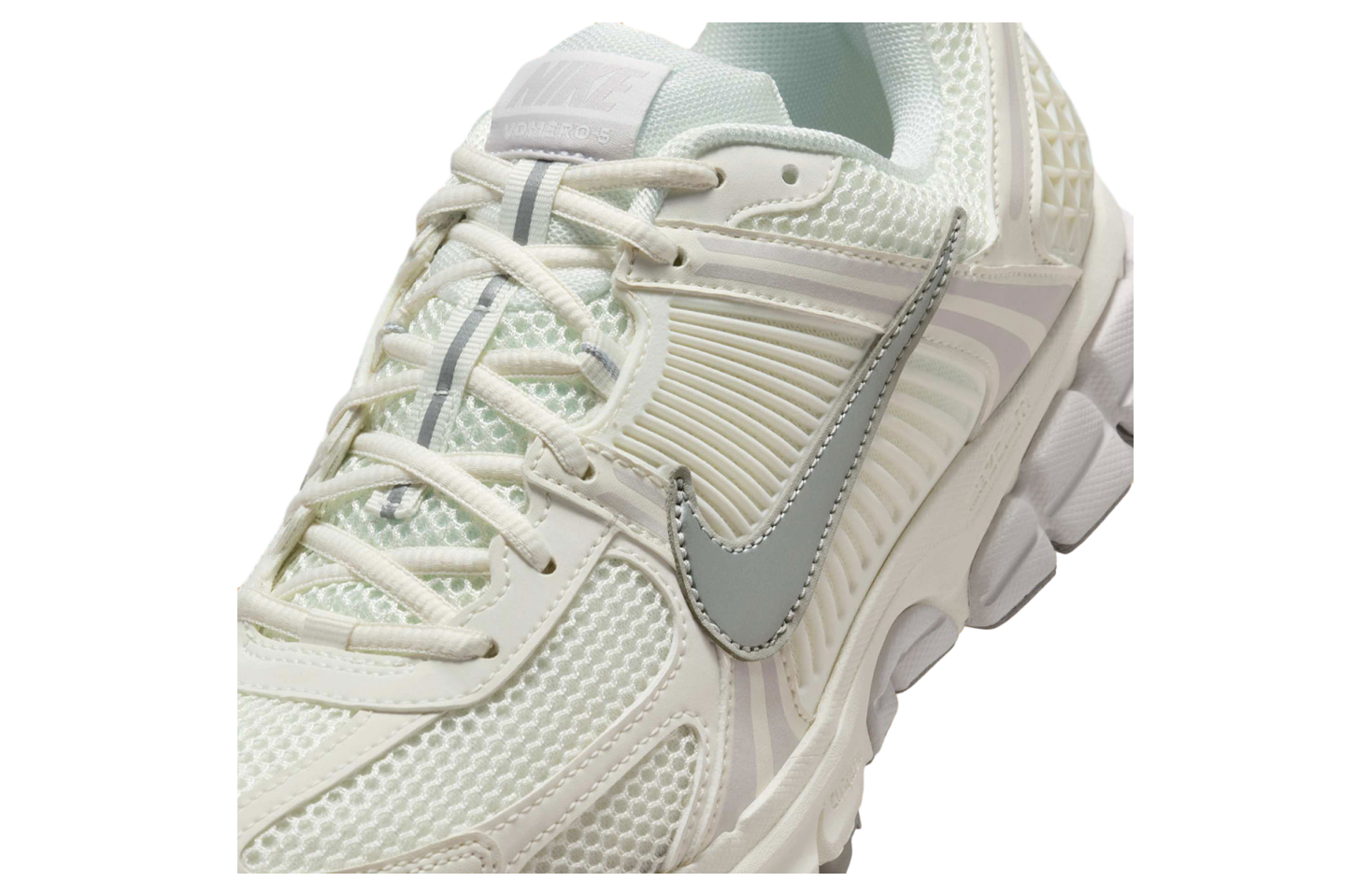 Nike Zoom Vomero 5 Wmns Sail / Metallic Silver / Vast Grey