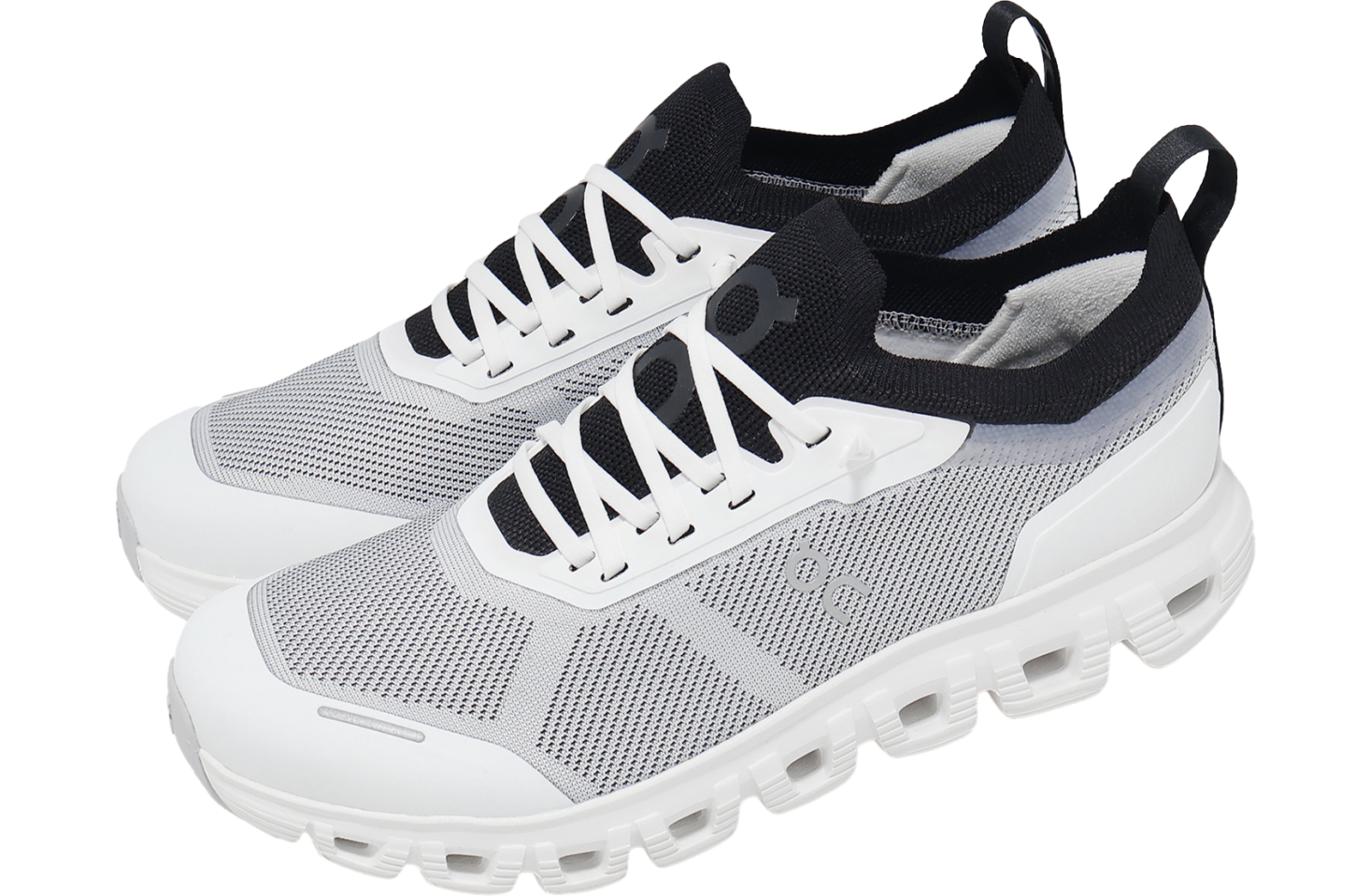 On Cloud 6 Versa White / Black