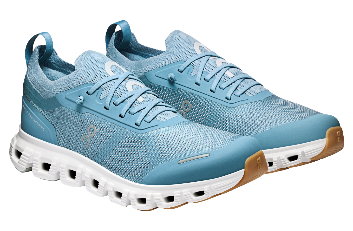 On Cloud 6 Versa WMNS Dust / White