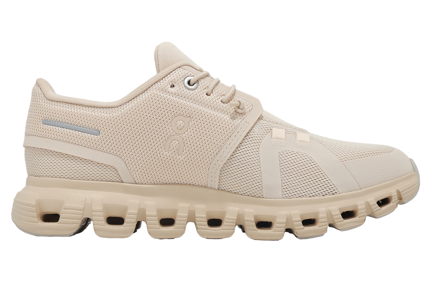 On Cloud 6 WMNS Sand