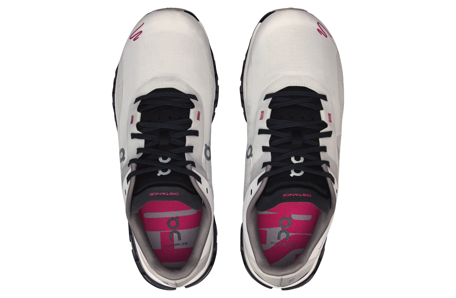 On Cloudflow 4 Distance White / Black