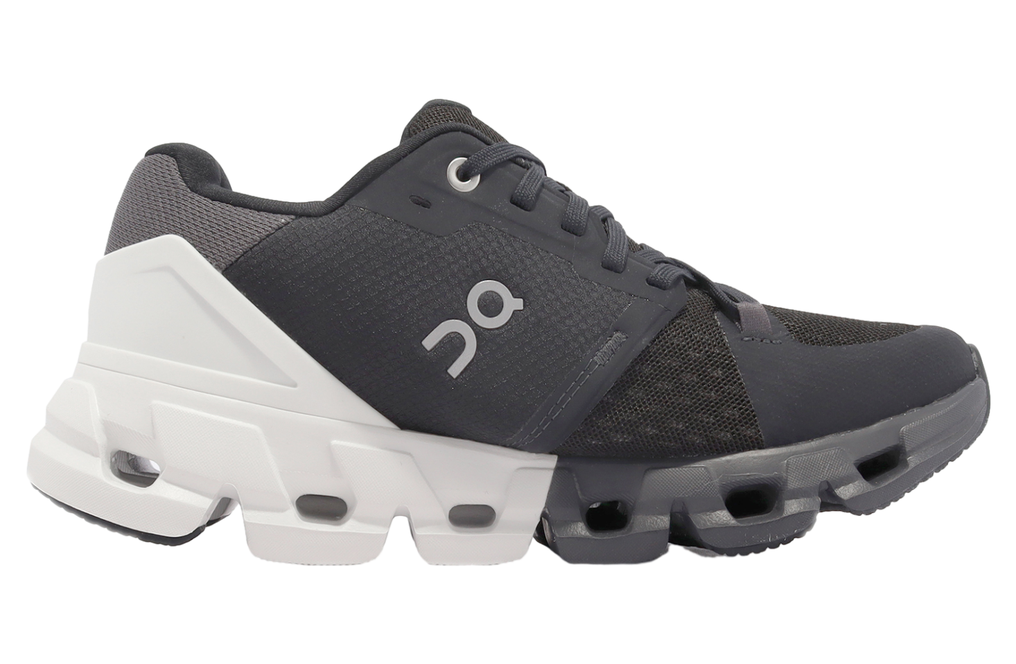 On Cloudflyer 4 Wide WMNS Black / White