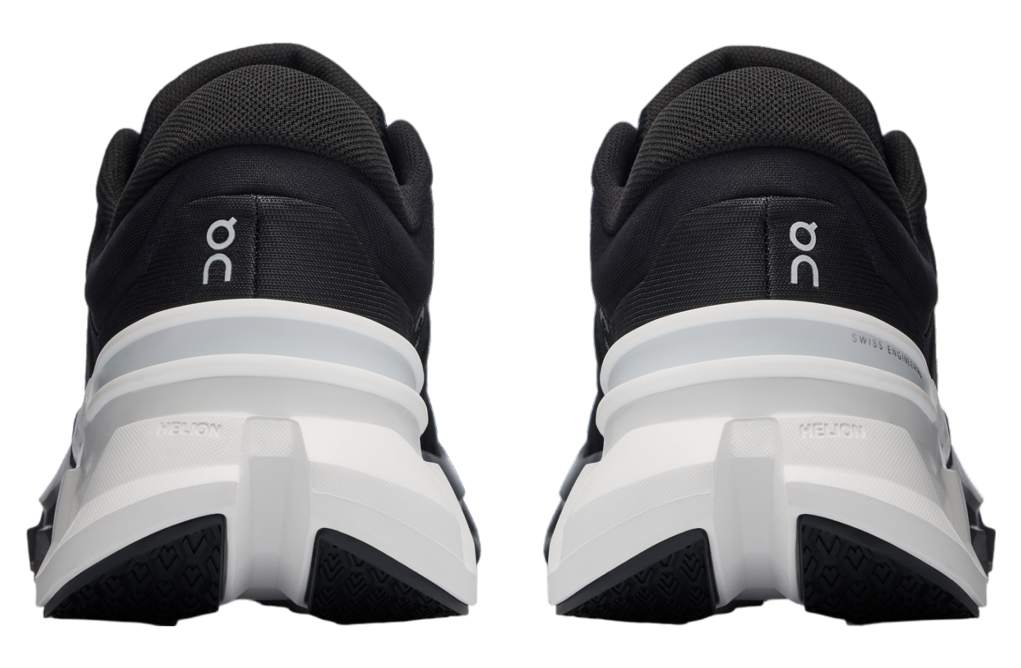 On Cloudflyer 5 WMNS Black / White