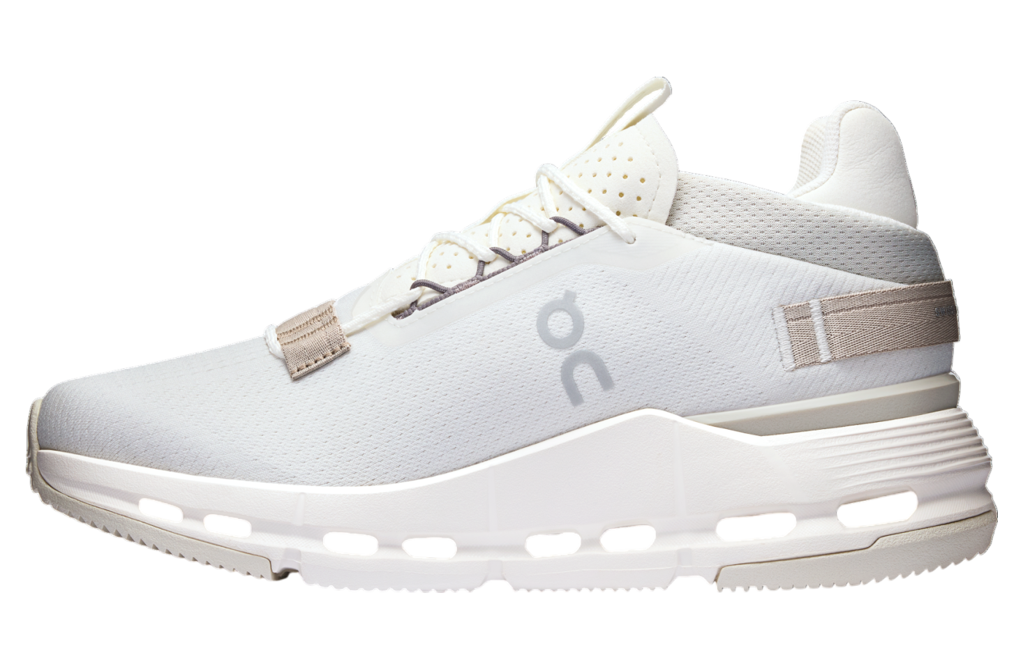 On Cloudnova 2 WMNS Ice / Sand